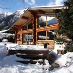 Fuer 10 Personen In Chaonix-mont-blanc- Franzoesische Alpen - Savoyer Alpen By Interhome *