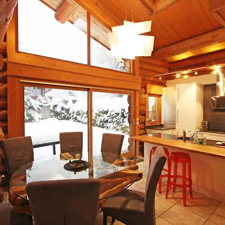Feriehus Fuer 10 Personen In Chaonix-mont-blanc- Franzoesische Alpen - Savoyer Alpen By Interhome Chamonix